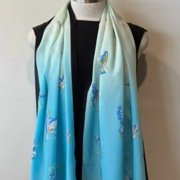 THE METROPOLITAN MUSEUM OF ART 100% Silk "Japanese Butterflies" Scarf 17"x60" - Picture 1 of 3